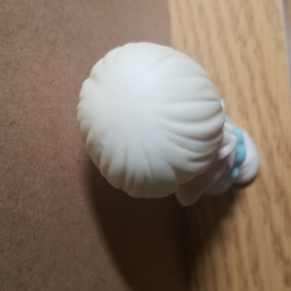 Precious Moments Small Cute Girl Praying Figurine - Picture 6 of 8